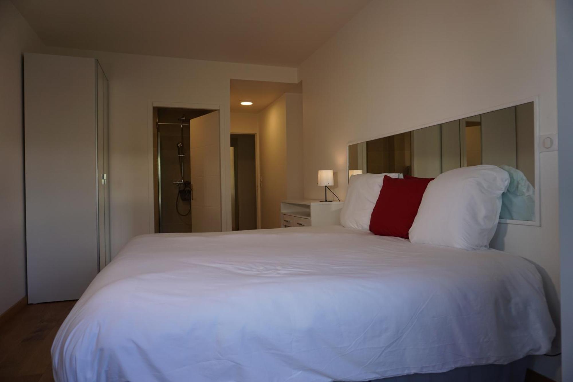 Residences Grande Jatte, Bord De Seine, Suites 52M2 A 97M2, Hopital Americain A 600M 塞纳河畔讷伊 外观 照片