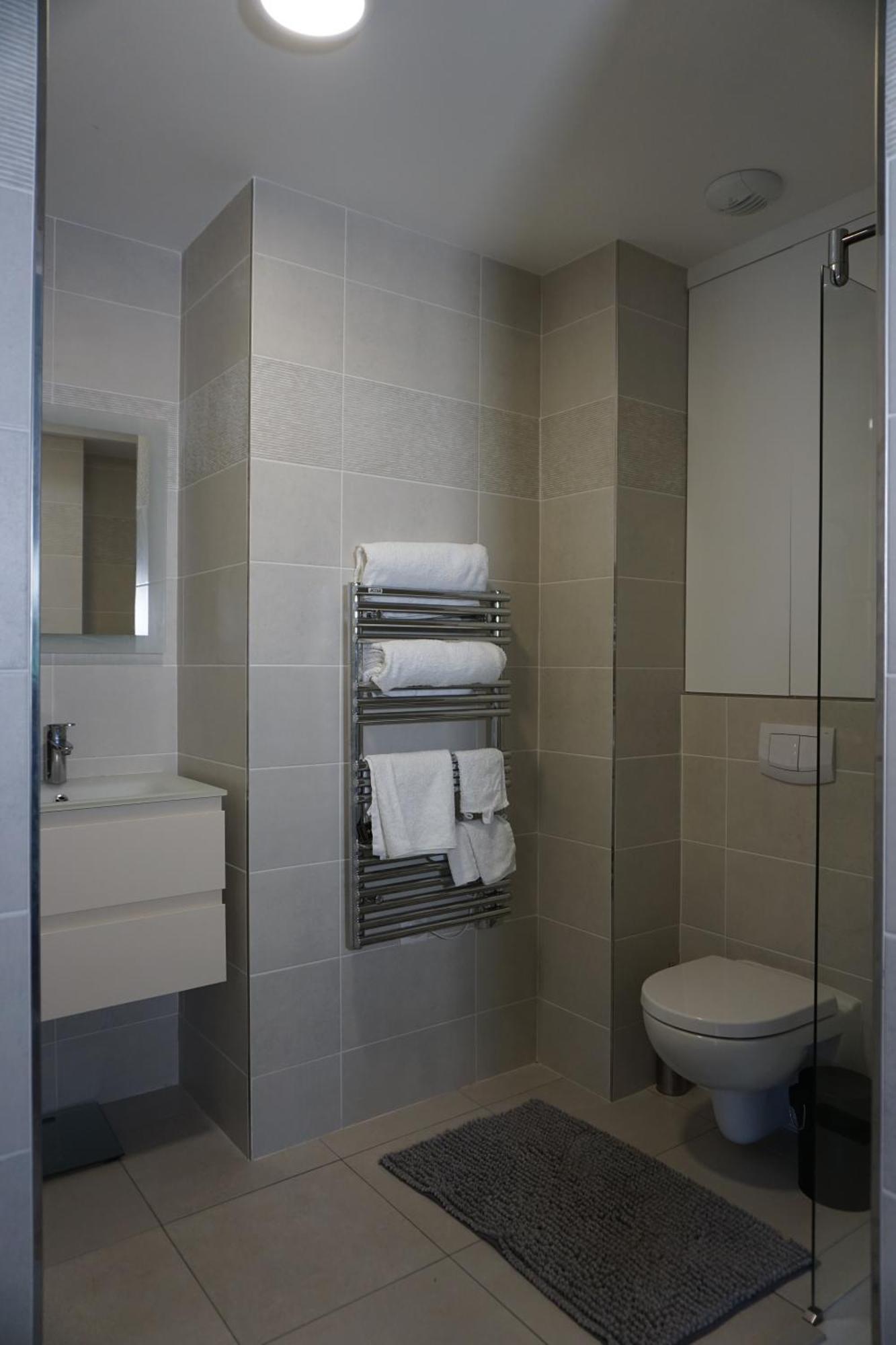 Residences Grande Jatte, Bord De Seine, Suites 52M2 A 97M2, Hopital Americain A 600M 塞纳河畔讷伊 外观 照片
